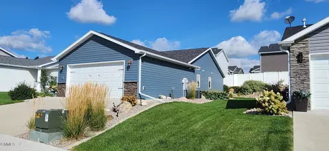 Exterior - 212 Huron Dr, Bismarck, ND 58503 photo 4 of 7