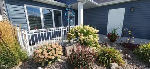 Exterior - 212 Huron Dr, Bismarck, ND 58503 photo 2 of 7