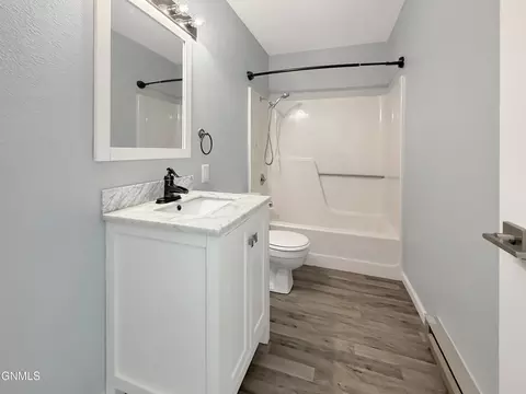 Bath - 2721 19th Ave W, Williston, ND 58801 photo 1 of 1