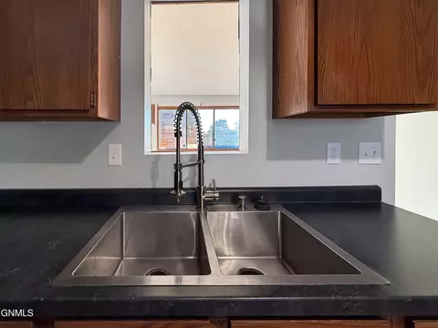 Kitchen - 2721 19th Ave W, Williston, ND 58801 photo 3 of 3