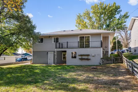 Exterior - 2926 Avenue C E, Bismarck, ND 58501 photo 6 of 6