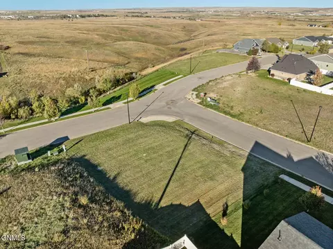 6923 University Ave N, Williston, ND 58801 photo 11