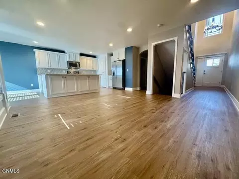 Entry Way - 1913 14th St W, Williston, ND 58801 photo 2 of 6