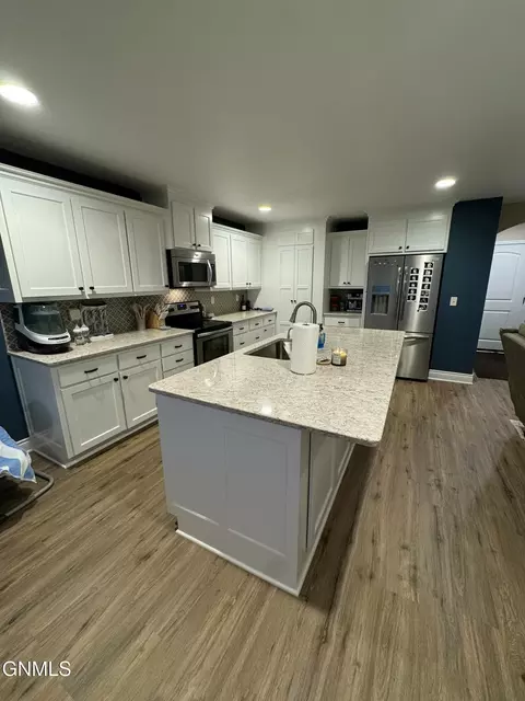 Kitchen - 1913 14th St W, Williston, ND 58801 photo 1 of 4