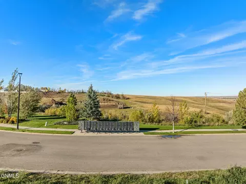 6916 University Ave N, Williston, ND 58801 photo 6