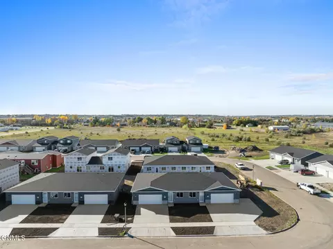 View/Area - 1552 47th Loop SE, Minot, ND 58701 photo 1 of 3