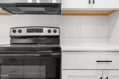 Kitchen - 1552 47th Loop SE, Minot, ND 58701 photo 4 of 4