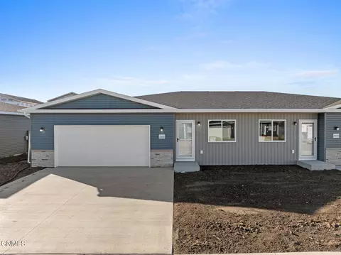 Exterior - 1552 47th Loop SE, Minot, ND 58701 photo 2 of 3