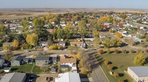 View/Area - 4118 34th Ave NW, Mandan, ND 58554 photo 15 of 17