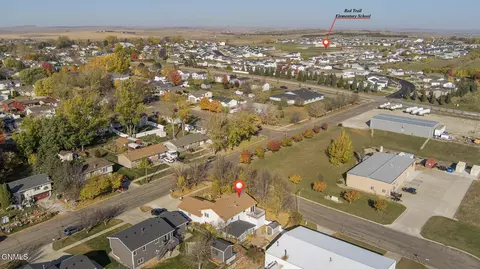 View/Area - 4118 34th Ave NW, Mandan, ND 58554 photo 3 of 17