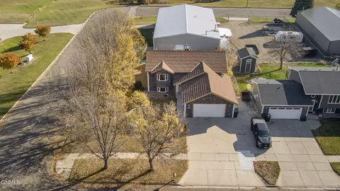 View/Area - 4118 34th Ave NW, Mandan, ND 58554 photo 8 of 17