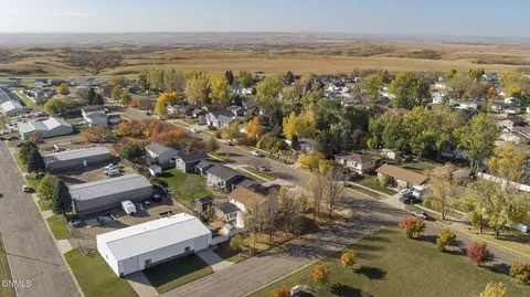 View/Area - 4118 34th Ave NW, Mandan, ND 58554 photo 14 of 17