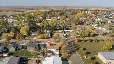 View/Area - 4118 34th Ave NW, Mandan, ND 58554 photo 4 of 17