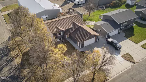 View/Area - 4118 34th Ave NW, Mandan, ND 58554 photo 7 of 17