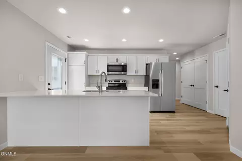 Kitchen - 1568 47th Loop SE, Minot, ND 58701 photo 1 of 5