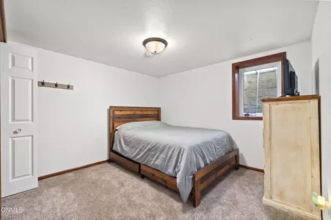Bedroom - 901 16th Ave W, Williston, ND 58801 photo 3 of 6