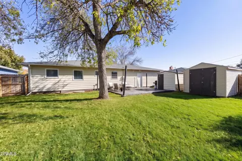 Exterior - 901 16th Ave W, Williston, ND 58801 photo 6 of 6