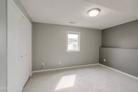 Bedroom - 4725 Calgary Ave E, Bismarck, ND 58503 photo 7 of 8