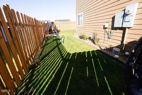 Exterior - 601 45th St E, Williston, ND 58801 photo 8 of 8