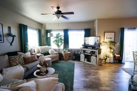 Living - 601 45th St E, Williston, ND 58801 photo 3 of 5