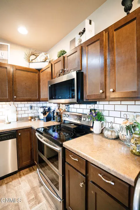 Kitchen - 601 45th St E, Williston, ND 58801 photo 1 of 7