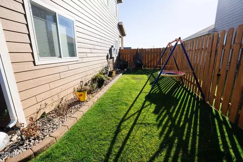 Exterior - 601 45th St E, Williston, ND 58801 photo 7 of 8