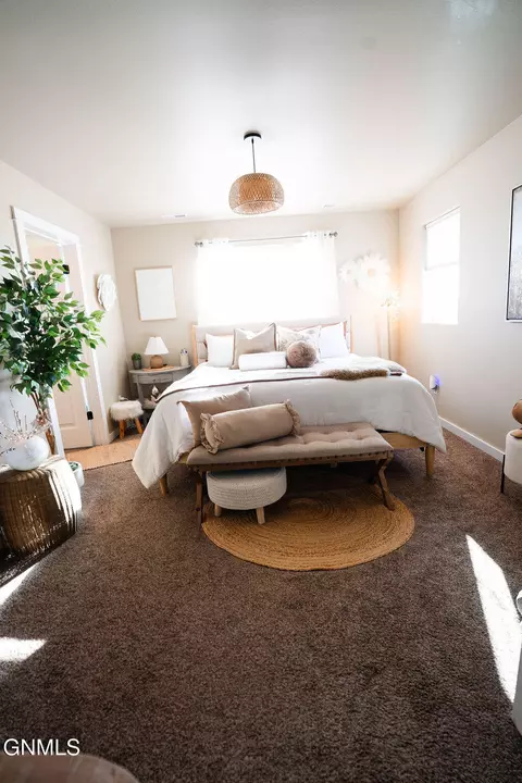 Bedroom - 601 45th St E, Williston, ND 58801 photo 1 of 7