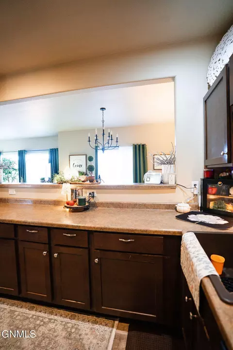 Kitchen - 601 45th St E, Williston, ND 58801 photo 5 of 7