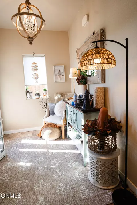 Entry Way - 601 45th St E, Williston, ND 58801 photo 2 of 13