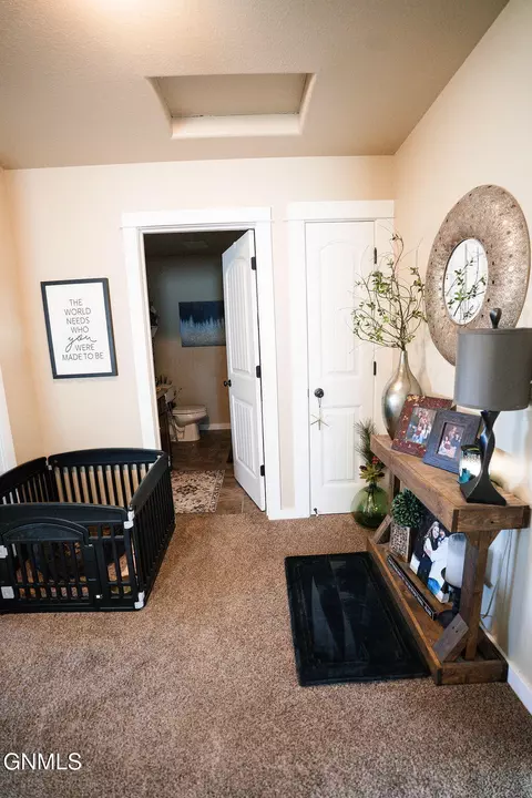 Entry Way - 601 45th St E, Williston, ND 58801 photo 11 of 13