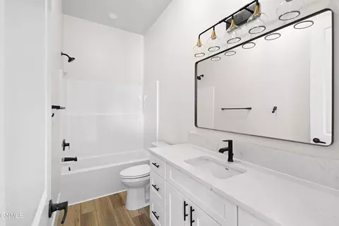 Bath - 3314 36th St W, Williston, ND 58801 photo 2 of 2