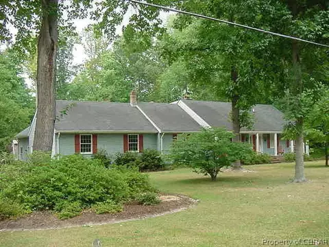 5752 Hillside Dr, Gloucester, VA 23061 photo 3