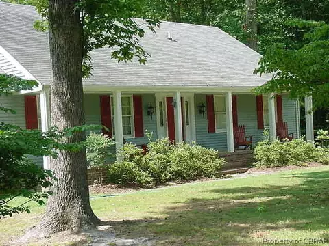 5752 Hillside Dr, Gloucester, VA 23061 photo 16