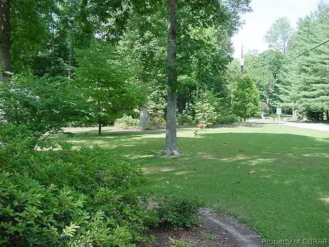 5752 Hillside Dr, Gloucester, VA 23061 photo 18