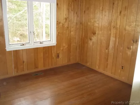 413 Berkeley Forest Rd, Kilmarnock, VA 22482 photo 12