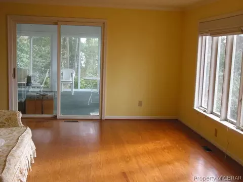 413 Berkeley Forest Rd, Kilmarnock, VA 22482 photo 4