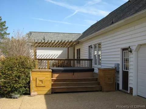 1409 Windsor Rd, Mathews, VA 23109 photo 2