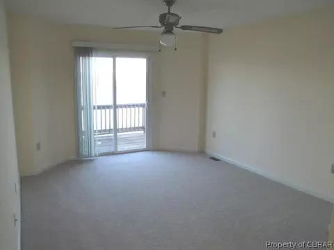 133 Reflection Ln, Hampton, VA 23666 photo 10