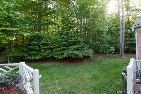 325 Yorkshire Dr, Williamsburg, VA 23185 photo 14