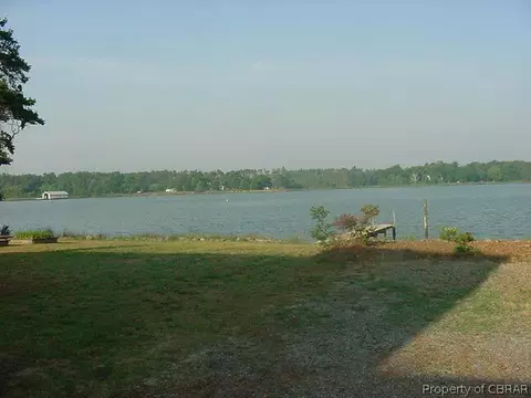 7084 Ware River Dr, Gloucester, VA 23061 photo 5