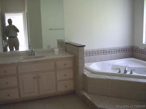 3325 Forest Ln, Saluda, VA 23149 photo 6