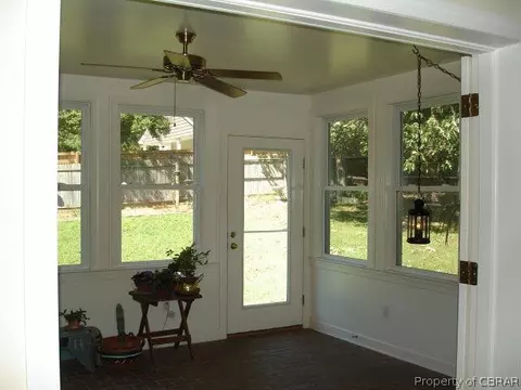 2056 River Rd, Hayes, VA 23072 photo 8