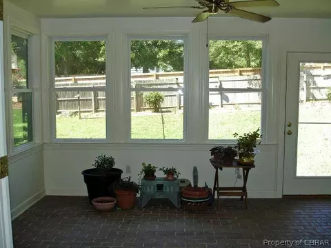 2056 River Rd, Hayes, VA 23072 photo 7