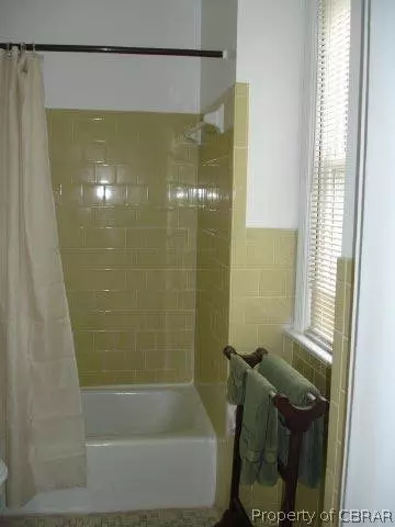 2056 River Rd, Hayes, VA 23072 photo 6