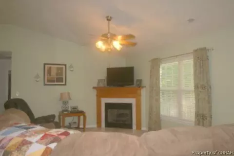 5653 Hickory Fork Rd, Gloucester, VA 23061 photo 4