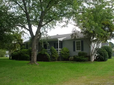 7881 Quail Ct, Gloucester, VA 23061 photo 1