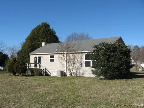 7853 Quail Ct, Gloucester, VA 23061 photo 13