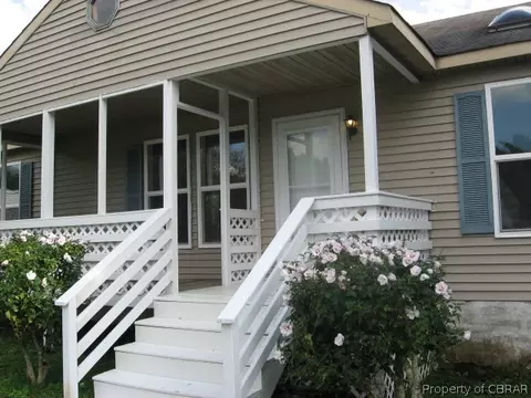 7853 Quail Ct, Gloucester, VA 23061 photo 2