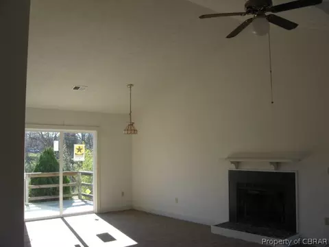 7853 Quail Ct, Gloucester, VA 23061 photo 4