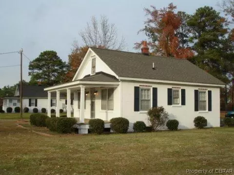 2829 Guinea Cir, Hayes, VA 23072 photo 1
